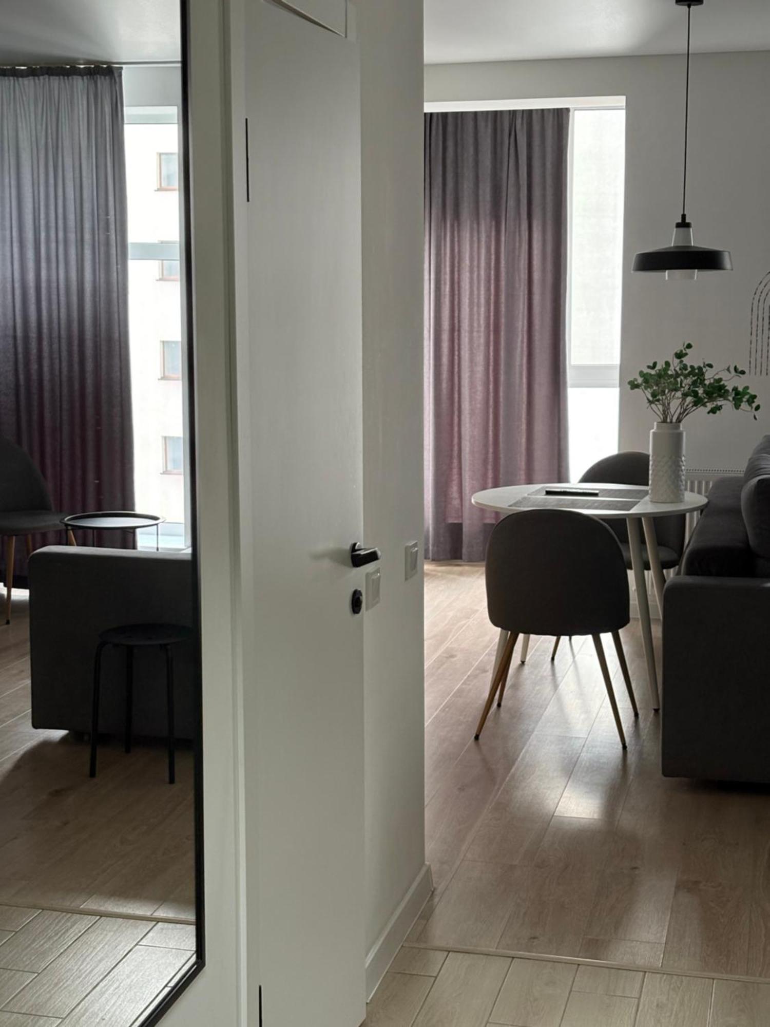 Modern Studio City Center Дуже Тепло! Netflix Khmelʼnytsʼkyy Extérieur photo